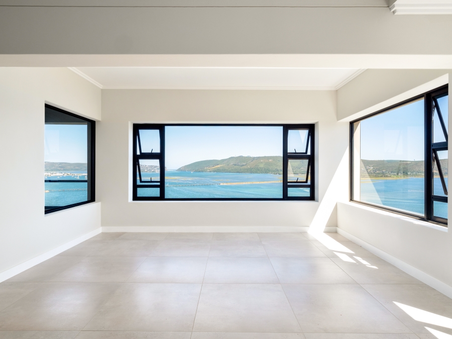 5 Bedroom Property for Sale in Paradise Western Cape